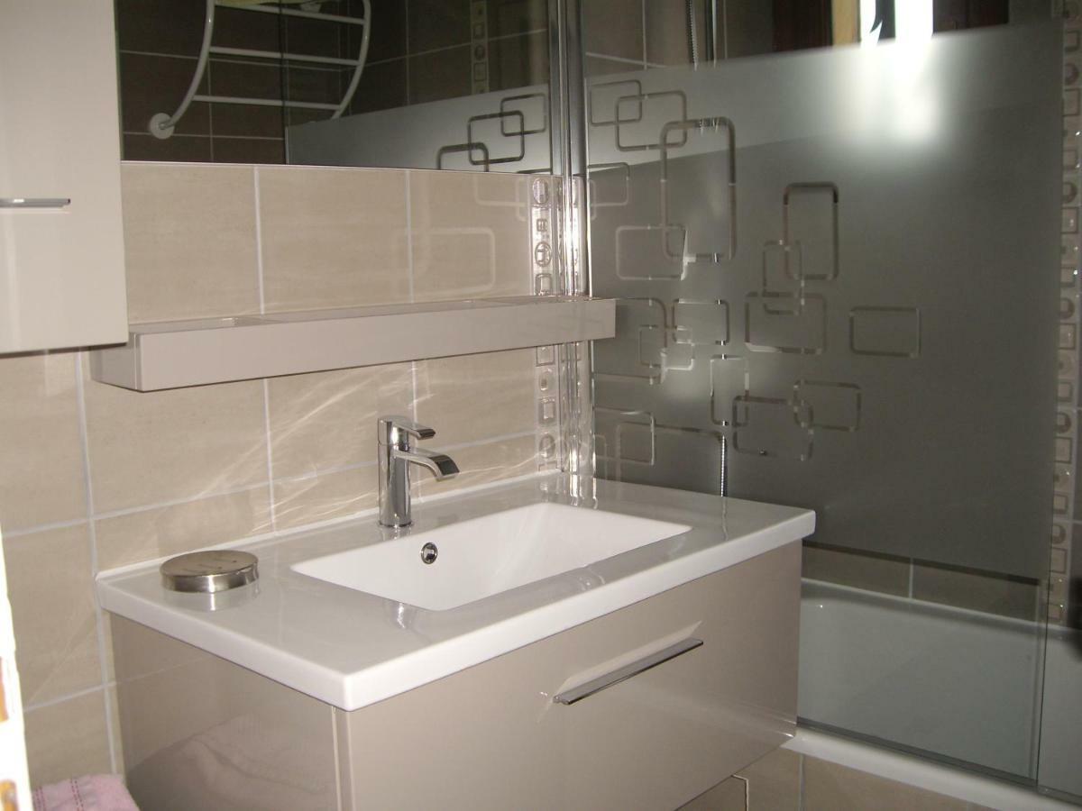 Chalet Amandine Alpe d'Huez Luaran gambar