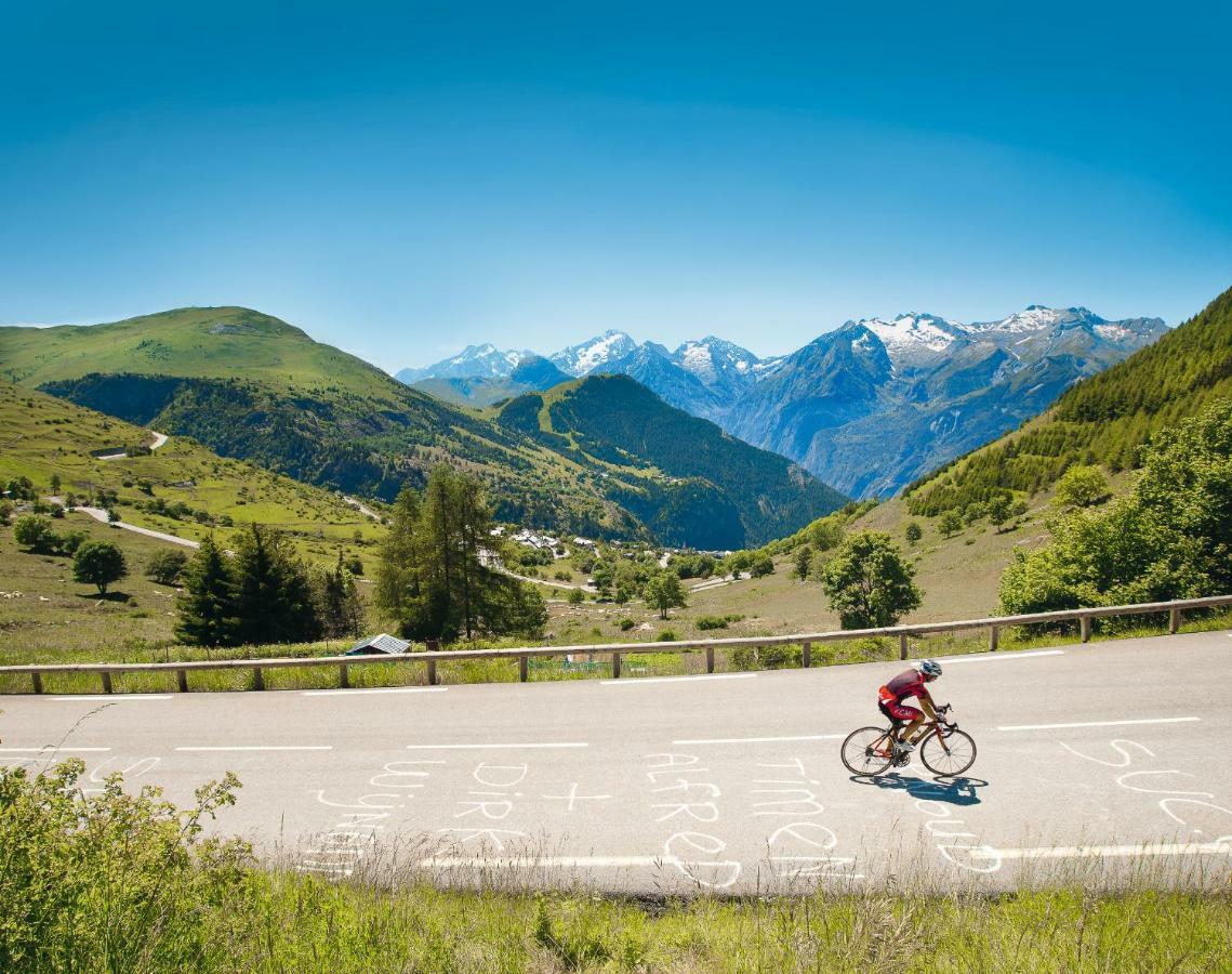 Chalet Amandine Alpe d'Huez Luaran gambar